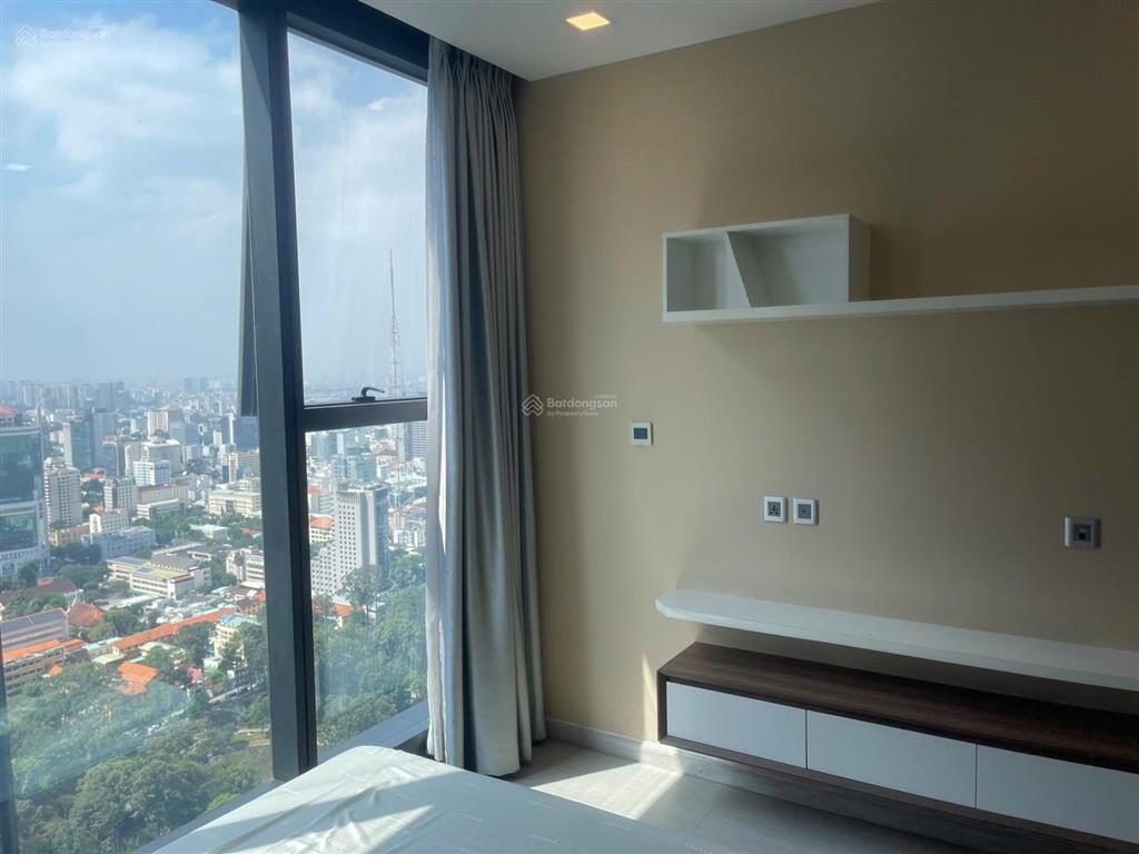 Cho thuê cc 2pn, 70m2, 25 triệu/th tại vinhomes golden river ba son, q1, hcm
