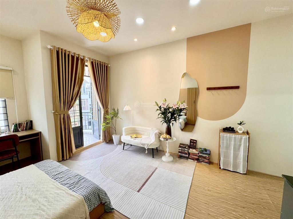 Căn hộ ban công 40m2 mới 100% full nt gần ngay công viên gia định