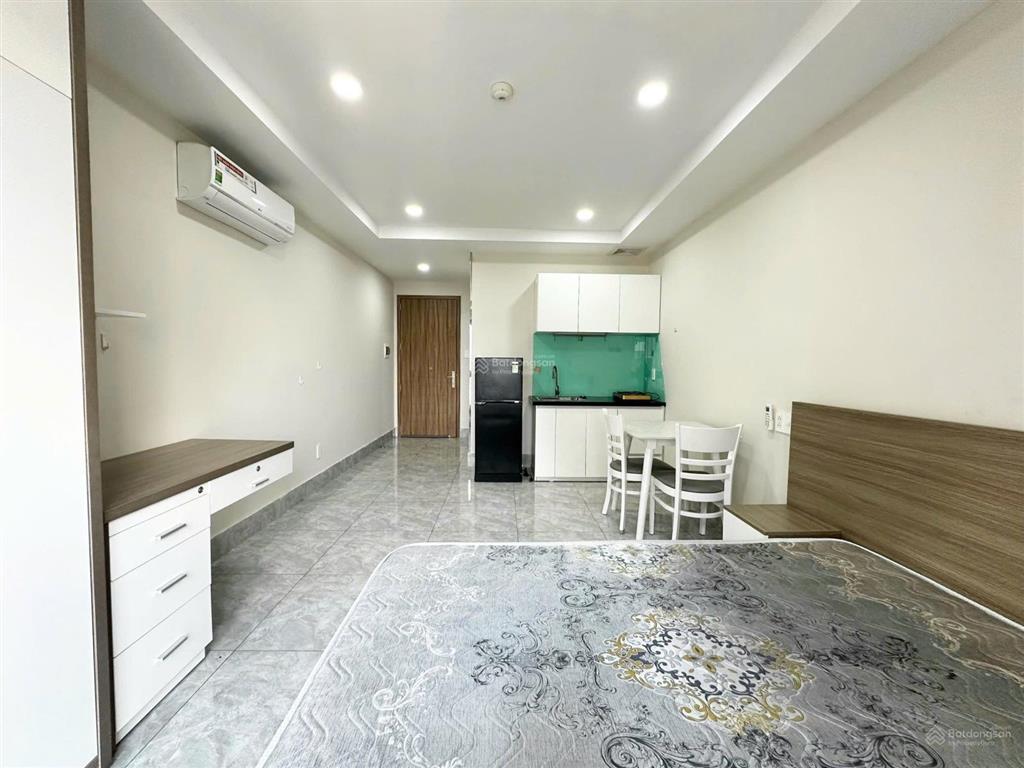 Căn hộ stu ban công 35m2 nhà mới keng full nt cao cấp có thang máy, hầm xe, hẽm oto an ninh