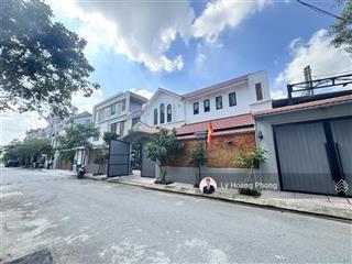 Ngộp bank gấp bán 374m2  nhà vườn ngay ngã 4 thủ đức khu an ninh  chỉ 13.2 tỷ   0777 333 ***