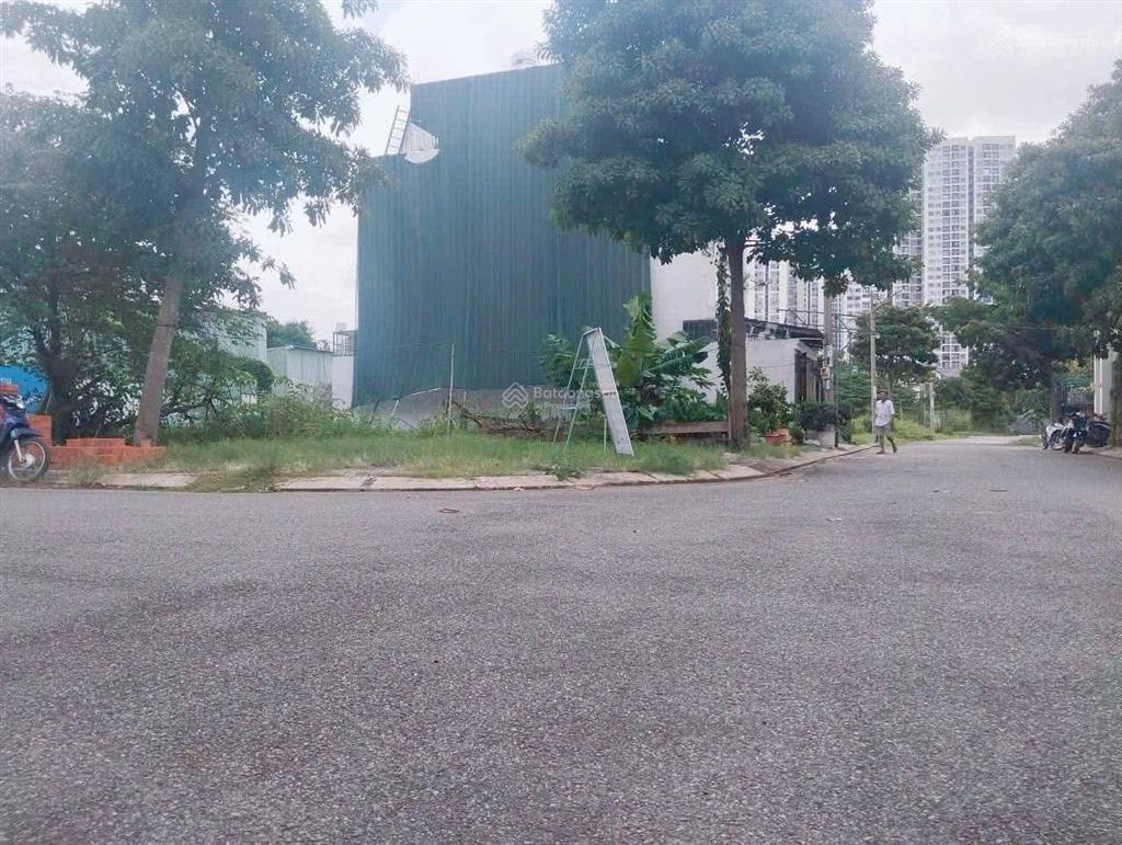 Đất biệt thự liên phường phú hứu