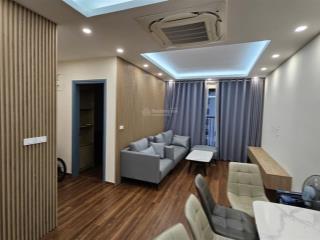 Ban công đông nam , dtich 102m, giá 9ty52, full nội thất