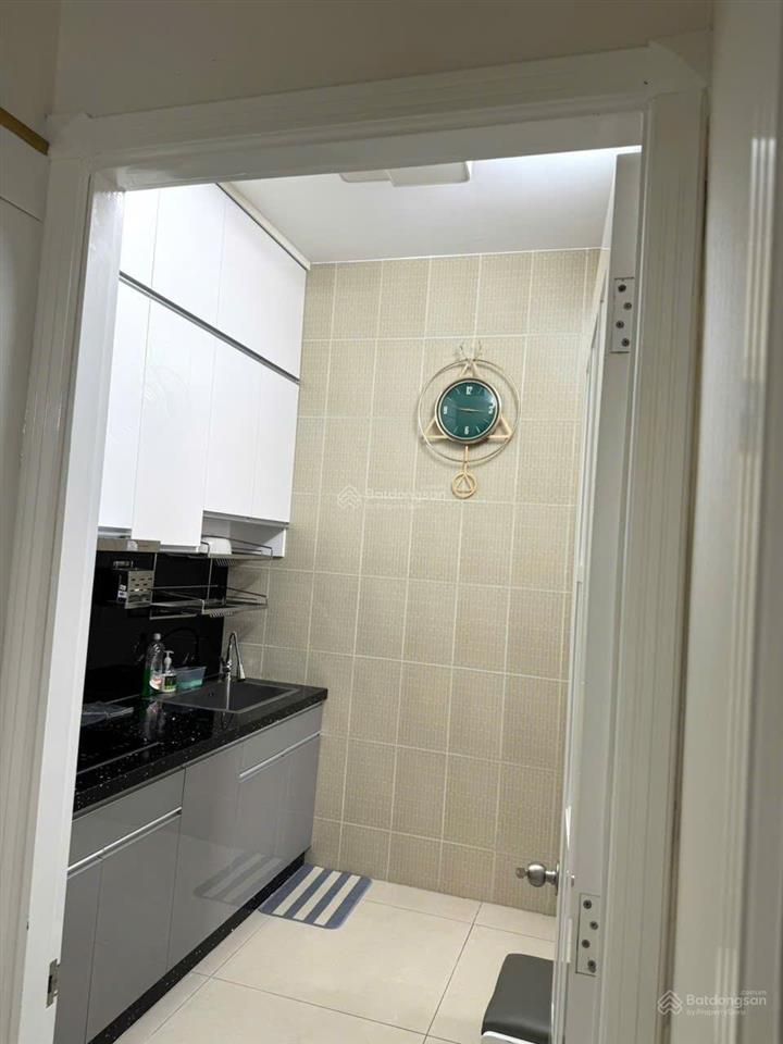 Chính chủ bán căn hộ 312 lạc long quân, 66m, 2 phòng, nhà như hình, sổ hồng 3,35 tỷ tuấn 0901 499 ***