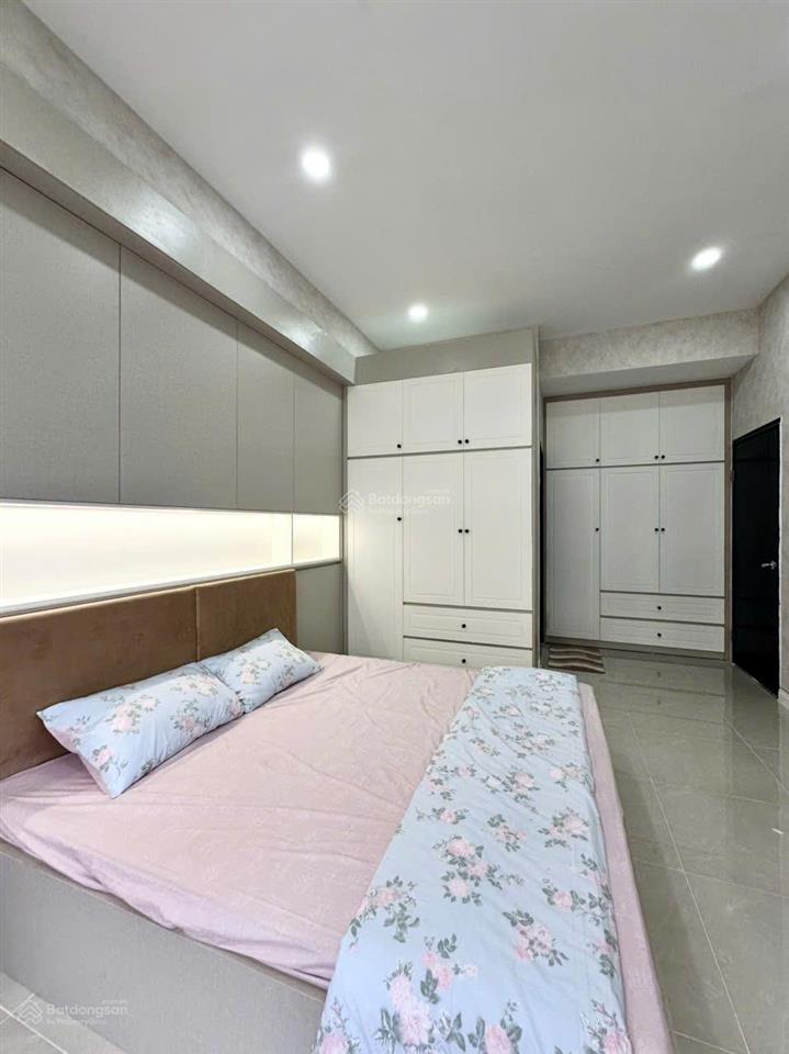 Bán căn hộ hùng vương plaza, 118m2, 3 phòng, căn đẹp nhất toà nhà, sổ hồng, giá 9 tỷ 0901 499 ***