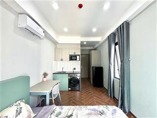Toà nhà mới  studio ban công, máy giặt riêng, thang máy ở p12, bình thạnh