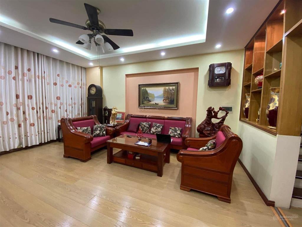 Bán nhà dich vọng dt 85m, nhà 4t, mt 7.2m, giá 19 tỷ