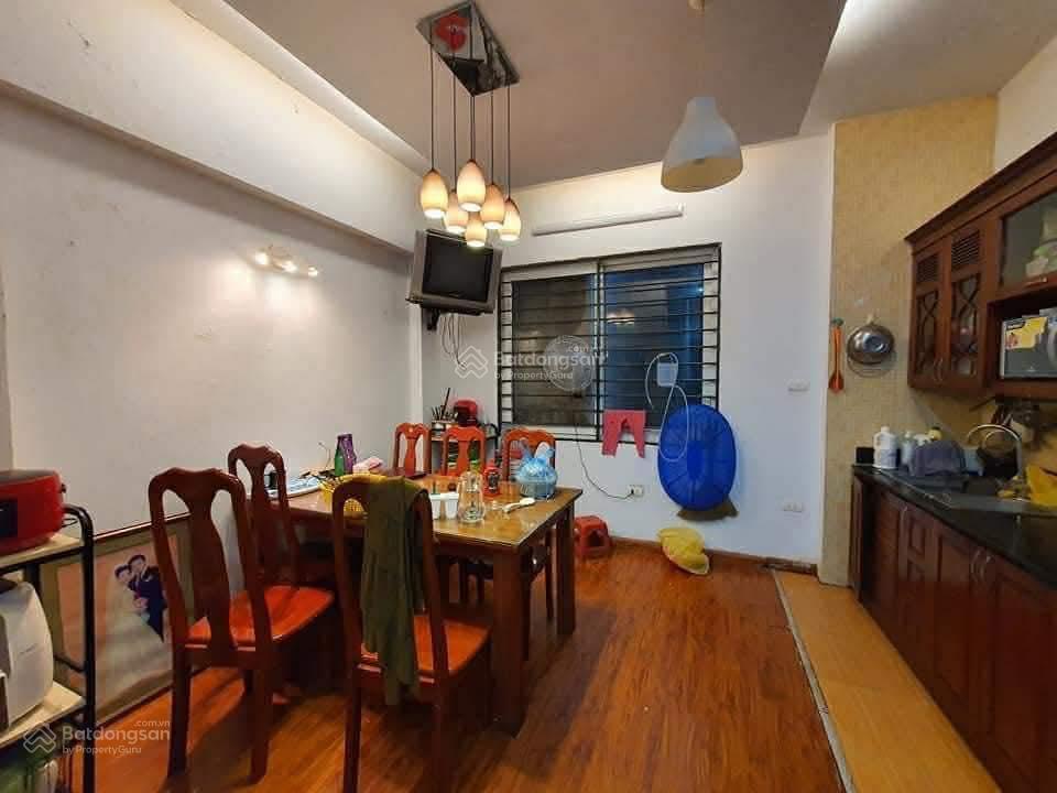 Bán nhà dich vọng dt 85m, nhà 4t, mt 7.2m, giá 19 tỷ