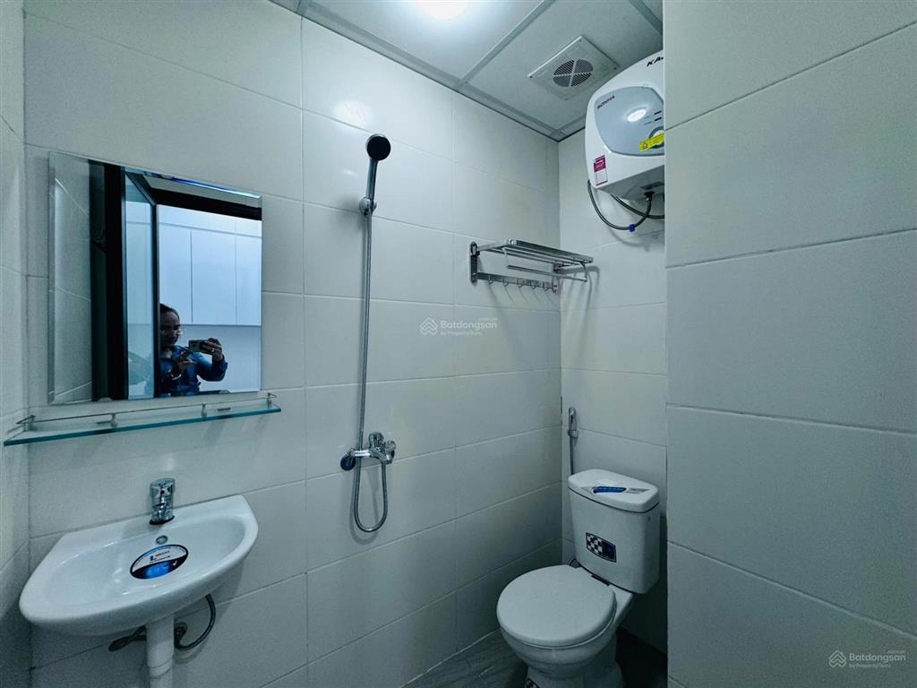 Tòa chdv xuân thủy, 77m2*7t, mt 12m,sát đh quốc gia, 25 phòng kk, đủ gpxd/pccc, dòng tiền 7%/năm