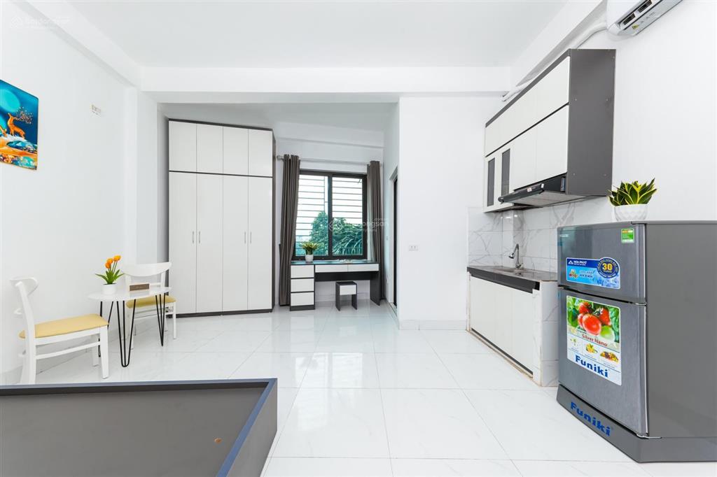 Cực ngon! tòa chdv phùng khoang, 120m2*7t, sát phố, 35 phòng kk, đủ gpxd/pccc, dòng tiền 8%/năm