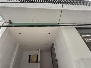 Toà chdv hoàng hoa thám, 121.9m2*7t, mt 7.1m, 28 phòng kk, ngõ kd, ô tô, đủ pccc, dòng tiền 8%/năm