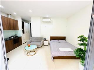 Toà chdv nguyễn đình hoàn, 90m2*8t, mt 6m, 36 phòng kk, gần phố, đủ gpxd/pccc, dòng tiền 8%/năm