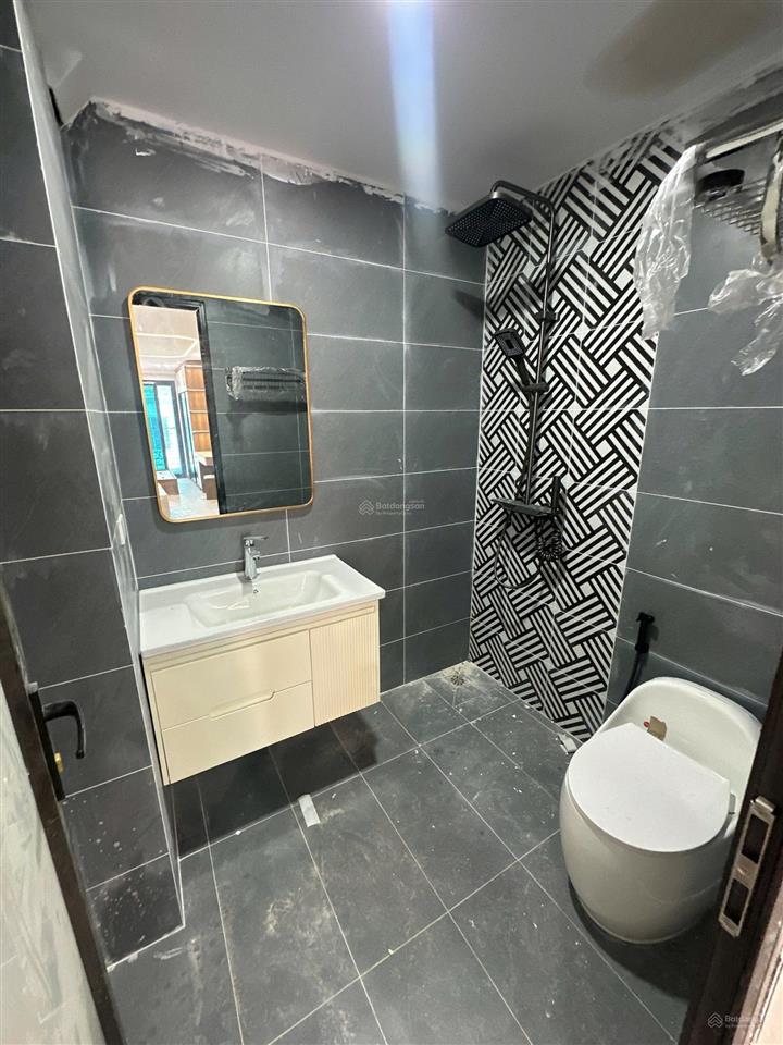 Toà chdv trần bình, 156m2*9t, mt 7m, 36 phòng kk, ngõ ô tô tránh, phân lô, đủ gp pccc, thu 3 tỷ/năm