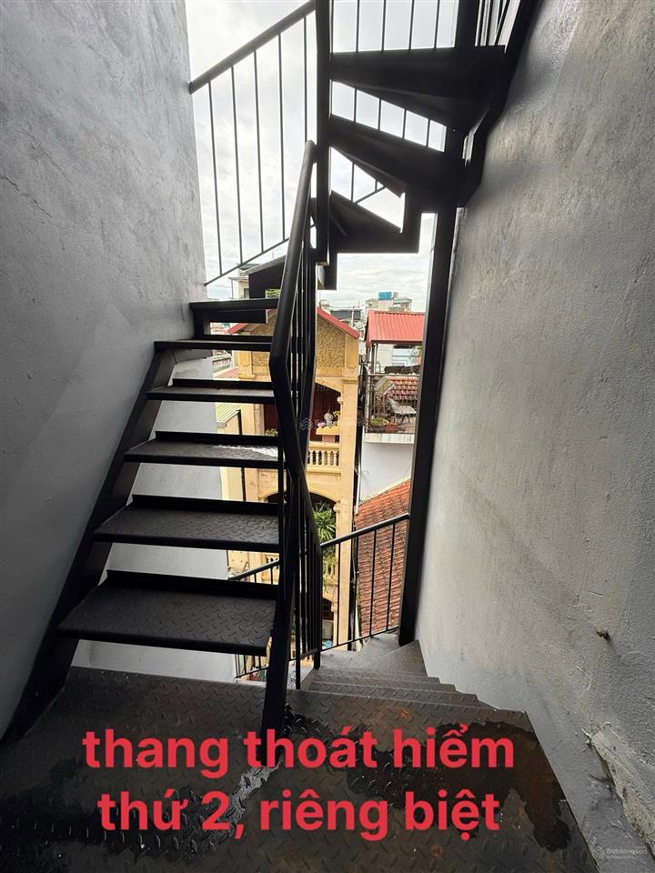 Toà chdv trần bình, 156m2*9t, mt 7m, 36 phòng kk, ngõ ô tô tránh, phân lô, đủ gp pccc, thu 3 tỷ/năm