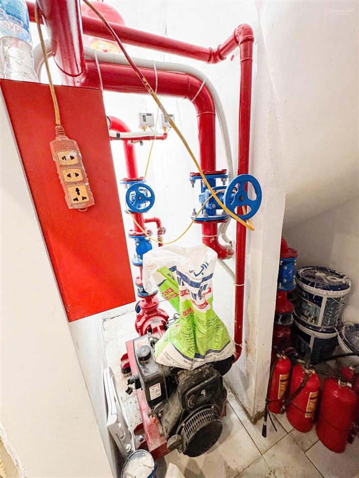 Cắt lỗ toà chdv nguyễn trãi, 95m2*7t, mt 9m, 21 phòng kk, ngõ gần phố, đủ pccc, dòng tiền 8%/năm!