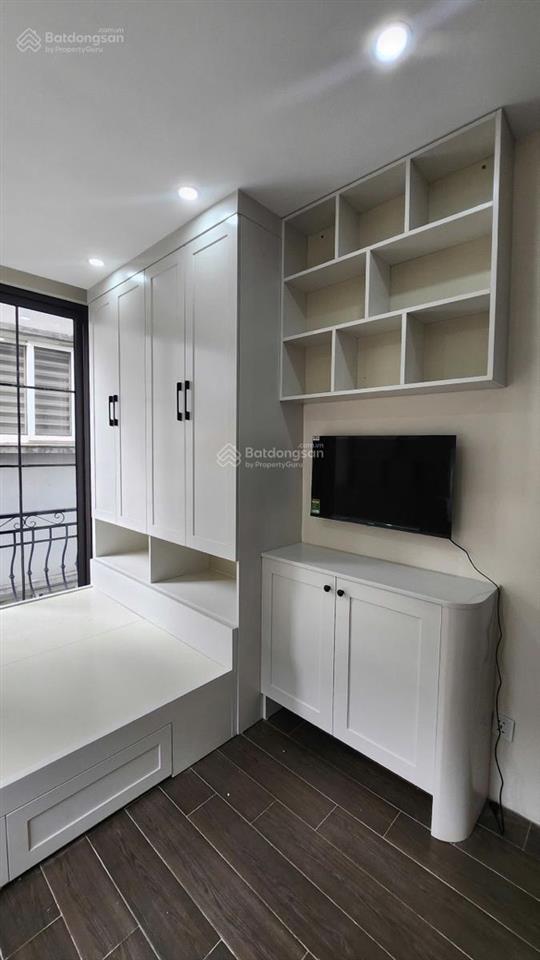 Toà chdv lô góc tại kim mã, 64.1m2*7t, mt 6m, 18 pkk, ngõ kd, sát phố, đủ pccc, dòng tiền 8%/năm