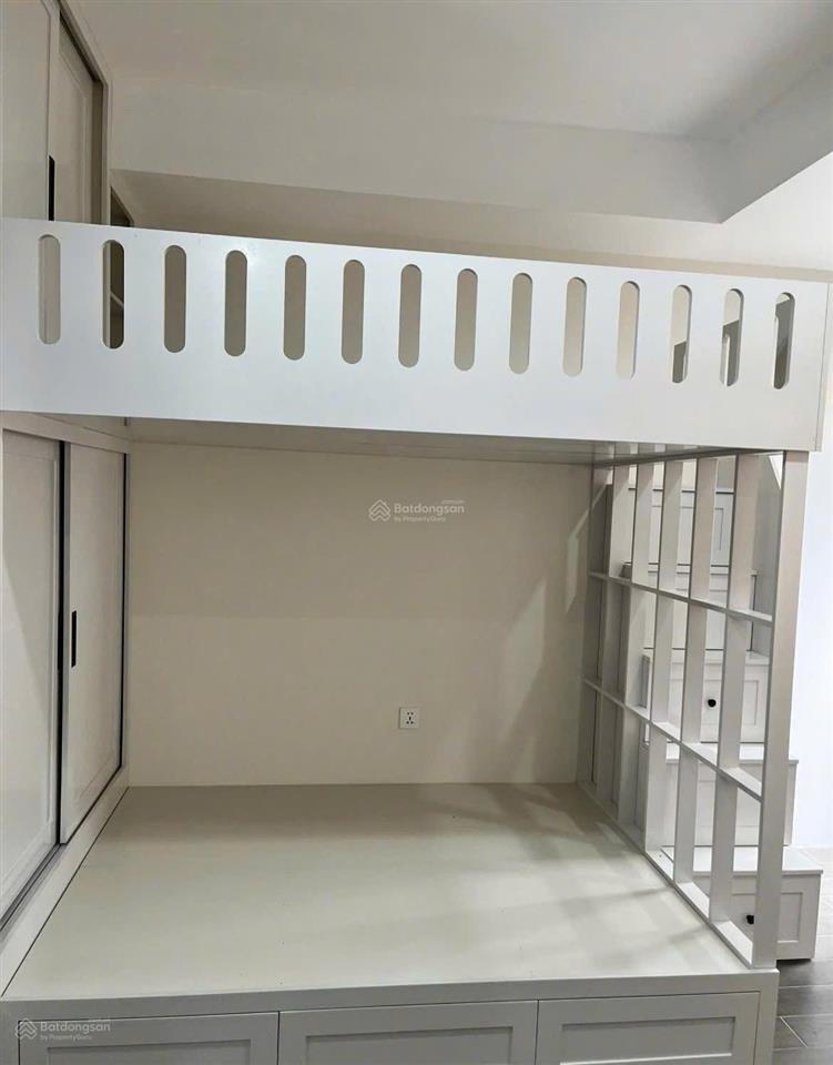Toà chdv lô góc tại kim mã, 64.1m2*7t, mt 6m, 18 pkk, ngõ kd, sát phố, đủ pccc, dòng tiền 8%/năm