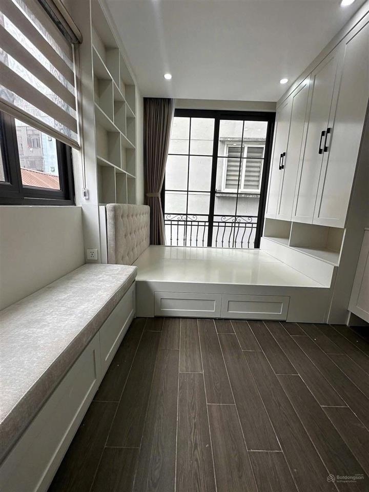 Toà chdv lô góc tại kim mã, 64.1m2*7t, mt 6m, 18 pkk, ngõ kd, sát phố, đủ pccc, dòng tiền 8%/năm