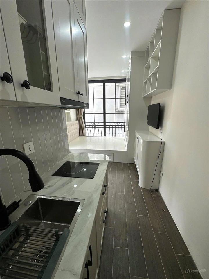 Toà chdv lô góc tại kim mã, 64.1m2*7t, mt 6m, 18 pkk, ngõ kd, sát phố, đủ pccc, dòng tiền 8%/năm