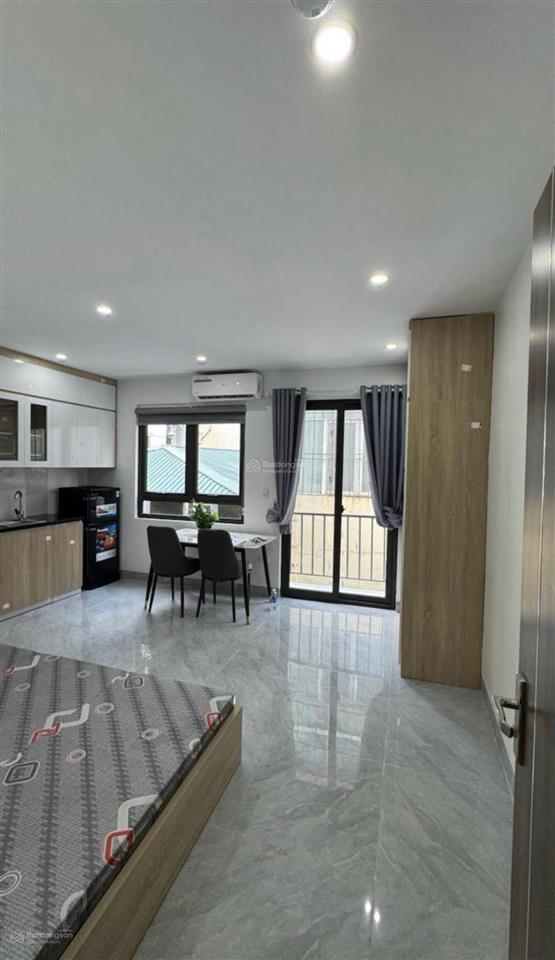 Toà chdv cách mp trung phụng chỉ 30m, 94.5m2*8t, mt 5.2m, 28 phòng kk, đủ pccc, dòng tiền 7%/năm