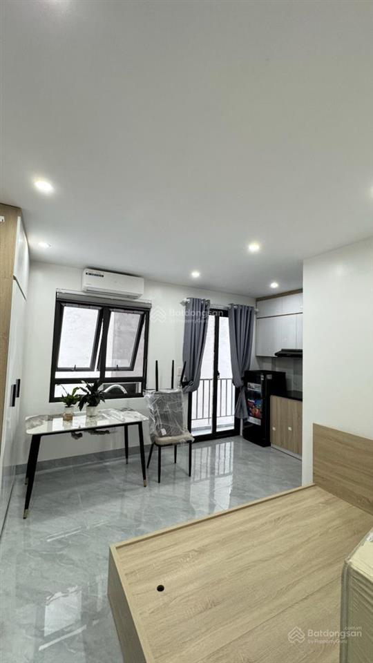 Toà chdv cách mp trung phụng chỉ 30m, 94.5m2*8t, mt 5.2m, 28 phòng kk, đủ pccc, dòng tiền 7%/năm