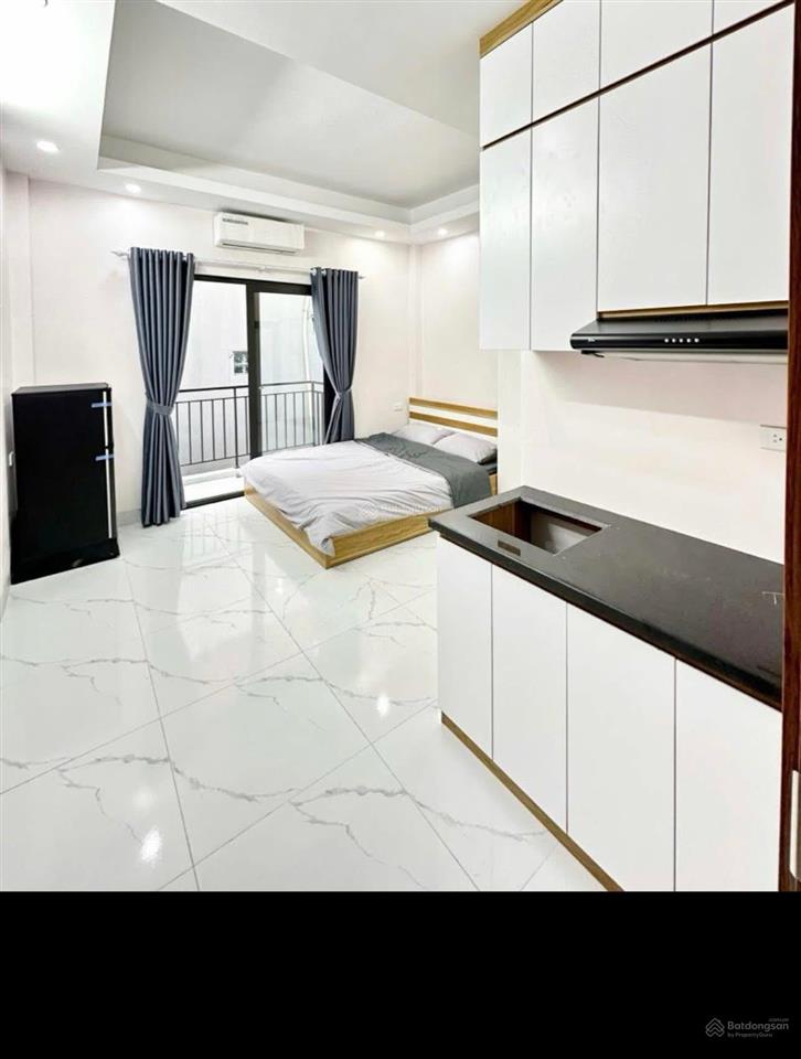 Toà chdv cách mp trung phụng chỉ 30m, 94.5m2*8t, mt 5.2m, 28 phòng kk, đủ pccc, dòng tiền 7%/năm