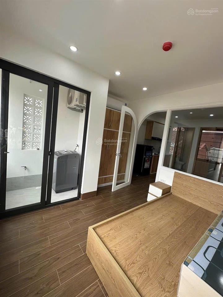 Toà chdv thái thịnh, 75m2*8t, mt 5m, 20 phòng kk, ngõ ô tô, kd, đủ pccc, không qh, dòng tiền 8%/năm