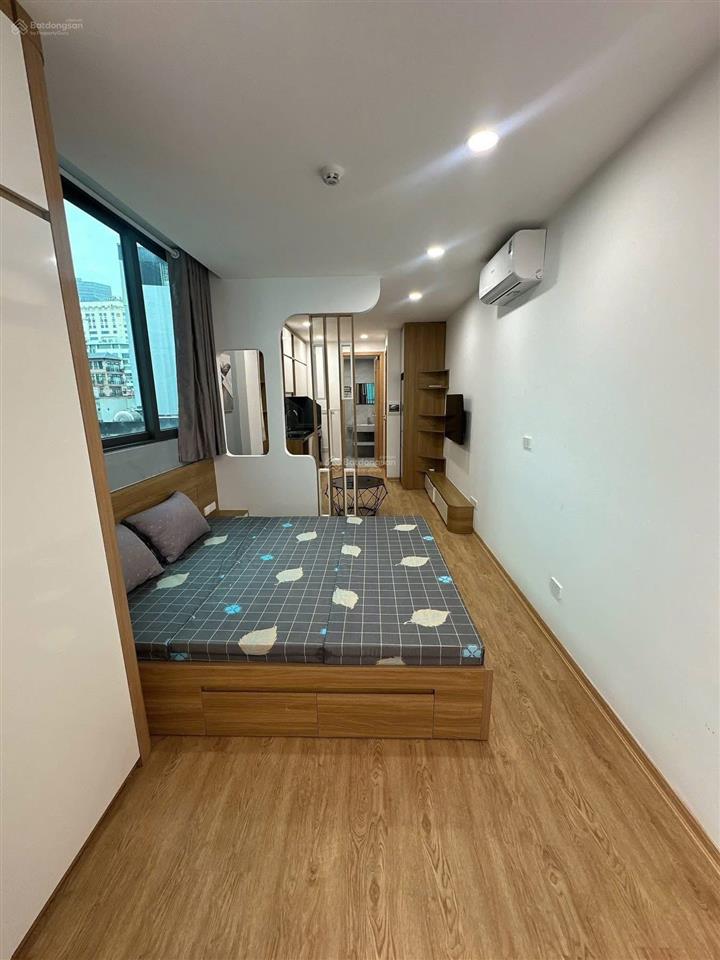 Toà chdv trần quốc vượng, 95m2*7t, mt 11m, 23 phòng kk, sát phố, đủ gpxd/pccc, dòng tiền 8%/năm!