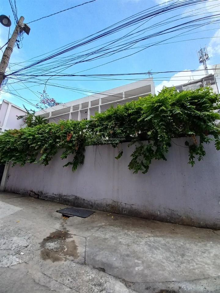Chính chủ bán nhà đất hẻm xe hơi hồ biểu chánh xây biệt thự 210m2 (ngang 18x15 nở hậu 19)