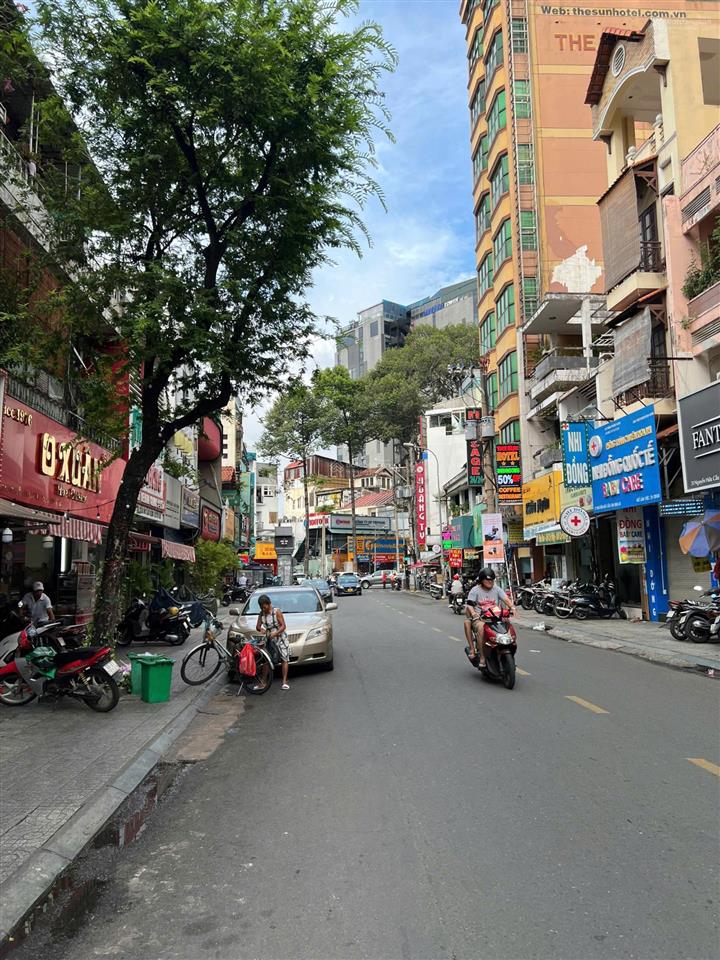 Chính chủ chuyển nhượng khuôn đất mặt tiền gần trần quang khải  hai bà trưng 352m2 giá 125 tỷ