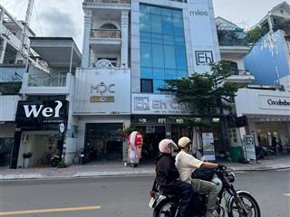 Bán nhà mặt tiền huỳnh văn bánh ngang 13m siêu hiếm cho quý anh chị đầu tư hoặc kinh doanh  28 tỷ