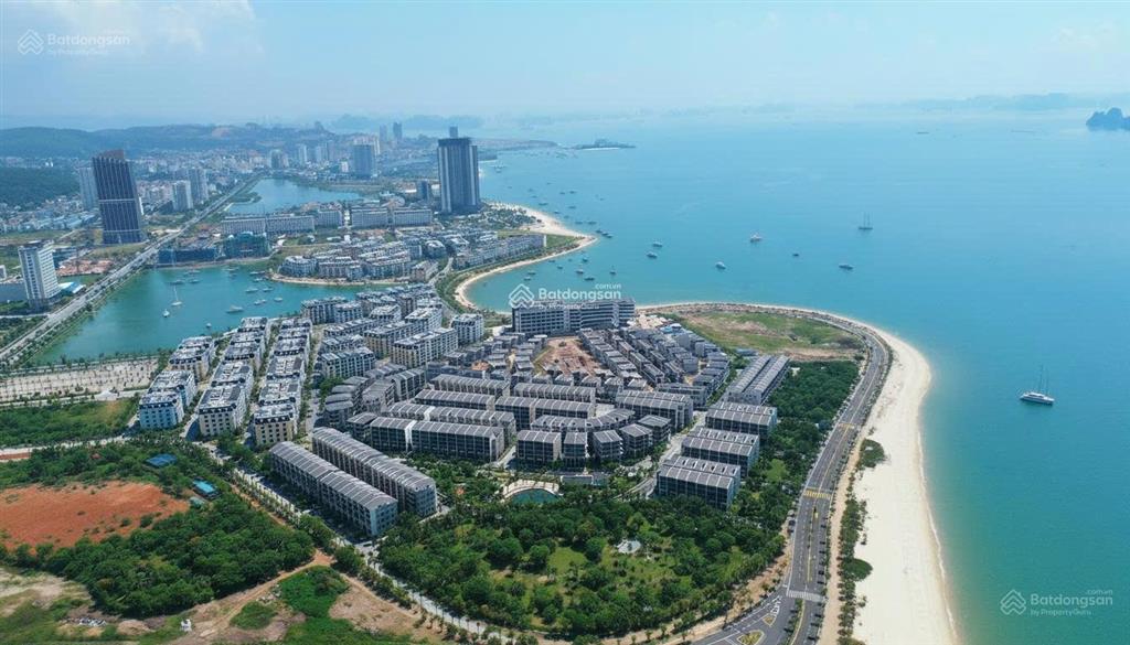 Biệt thự liền kề vị trí sát biển hạ long giá 140 tr/m2 diện tích 110m2 rẻ hơn thị trường 200tr