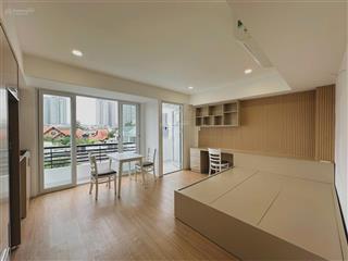 Cho thuê căn hộ ban công đầy đủ nội thất máy giặt riêng  gần ba son  ngay chi cục thuế q2