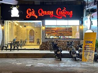 Góc ăn uống siêu vỉa hè với gần 9m ngang khu ẩm thực sinh viên phố lê đức thọ
