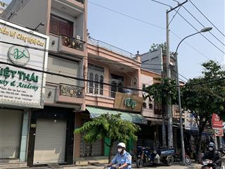 Bán nhà mặt phố nguyễn văn công, 10,7 tỷ, 80m2, đẹp, nhiều tiện ích