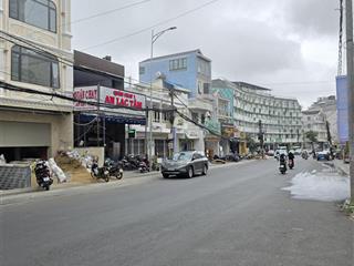 Uyên bán nhà đẹp 4 tầng 84 m2. uyên 0948 676 ***