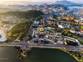 Bán lô đất vàng trung tâm đà lạt. 800m2 full xây dựng. uyên 0948 676 ***