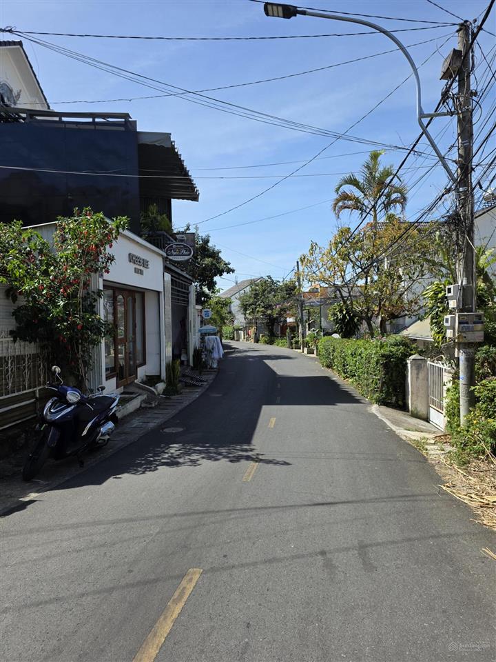 Bán đất 2 mặt tiền đà lạt. 60m2 . 3 tỷ 600 triệu. uyên 0948 676 ***