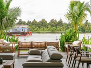 Đất bán mặt tiền lộ nhựa 910 rộng 25m, mặt bằng kinh doanh/nhà vườn nghỉ dưỡng đi lại thuận tiện