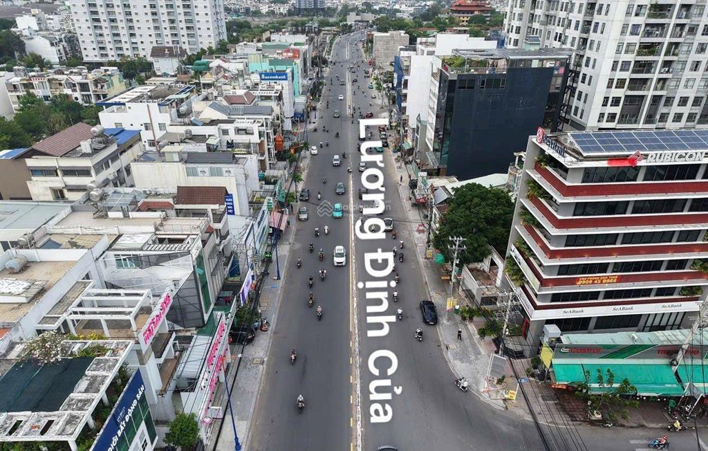Cơ hội sở hữu tòa nhà siêu vip  mặt tiền lương định của, đang cho thuê 105tr/th