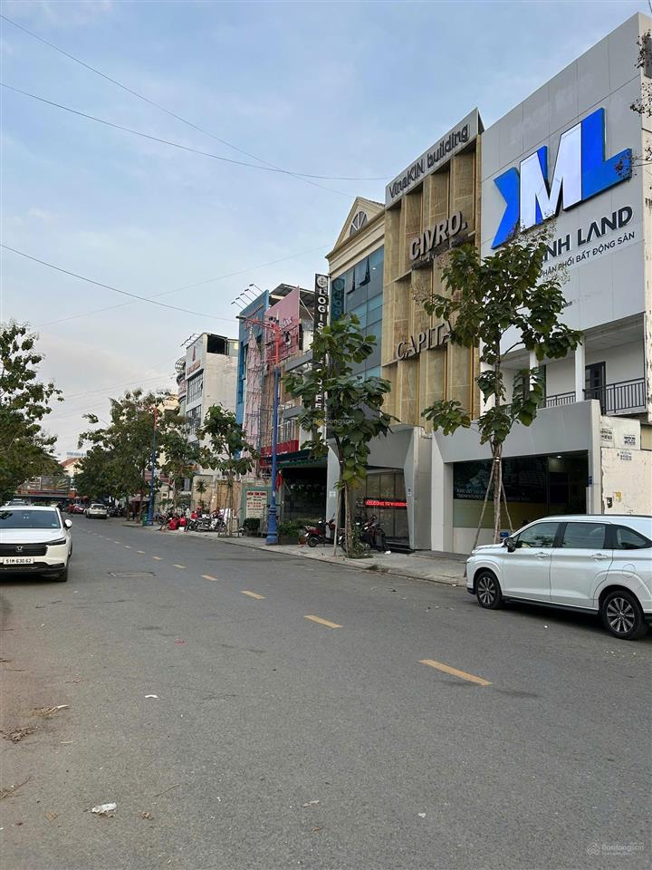 Cơ hội sở hữu tòa nhà siêu vip  mặt tiền lương định của, đang cho thuê 105tr/th