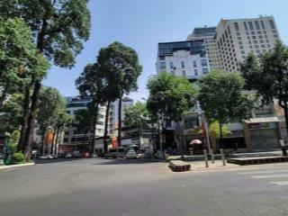Cho thuê nhà 2mt phạm ngọc thạch với trần cao vân, quận 3, giá thuê 370tr/tháng( 20x25m) 3 tầng.