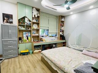 Bán nhà mặt phố giải phóng  bên số lẻ  vỉa hè  có gpxd  thoáng trước sau  dt 84m2 giá 13.7 tỷ
