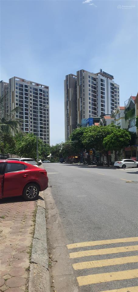 Giảm sốc 2 tỷ, cần bán gấp nhà phố việt hưng, siêu kinh doanh, đường vỉa hè mênh mông