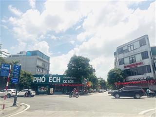 Chủ cần bán gấp 330m đất phố việt hưng, đường vỉa hè mênh mông, giá chỉ 200tr/1m