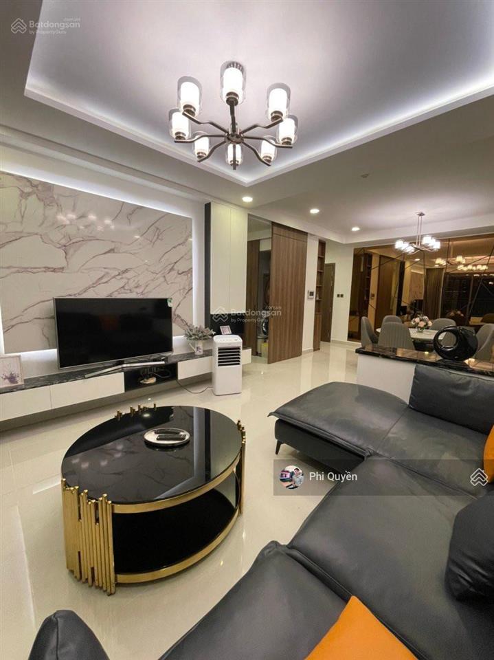Bán nhanh chcc oriental plaza tân phú. 105m2, 3pn, 2wc. giá 4 tỷ 0904 715 *** quyền
