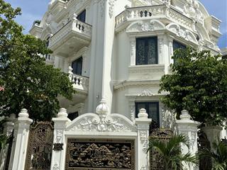 Nhỉnh 30 tỷ có ngay biệt thự phú lương hoàn thiện sang xịn tâm huyết 100% gỗ thịt nguyên tấm