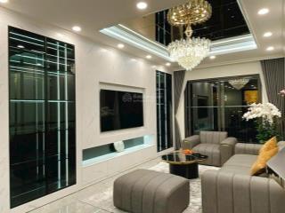 Chính chủ cần bán căn hộ 4 pn /155m2 discovery tại cầu giấy, nhà full đồ đẹp, sẵn slot ô tô