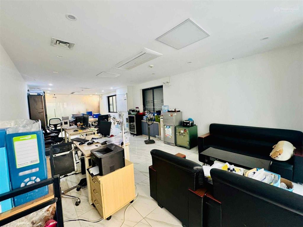 Bán nhà phố lạc long quân 288m tòa văn phòng 8 tầng có hầm 2 thoáng. bán 125 tỷ.  0936 391 ***