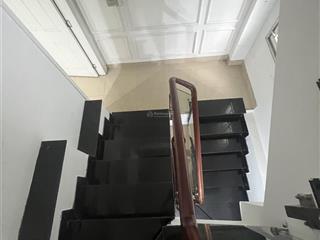 Cho thuê nhà đường d1( nguyễn văn thương) phường 25.bình thạnh 3 lầu.dt4x15( 29tr)