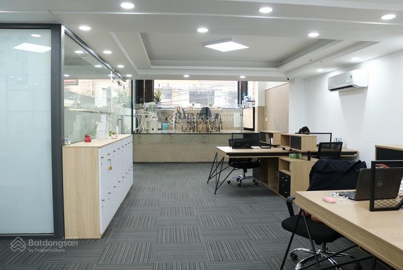 Giá tốt  nhà mặt tiền cách mạng tháng 8, đối diện sân lan anh, dt 5.5m x 25.8m, giá 45.5 tỷ